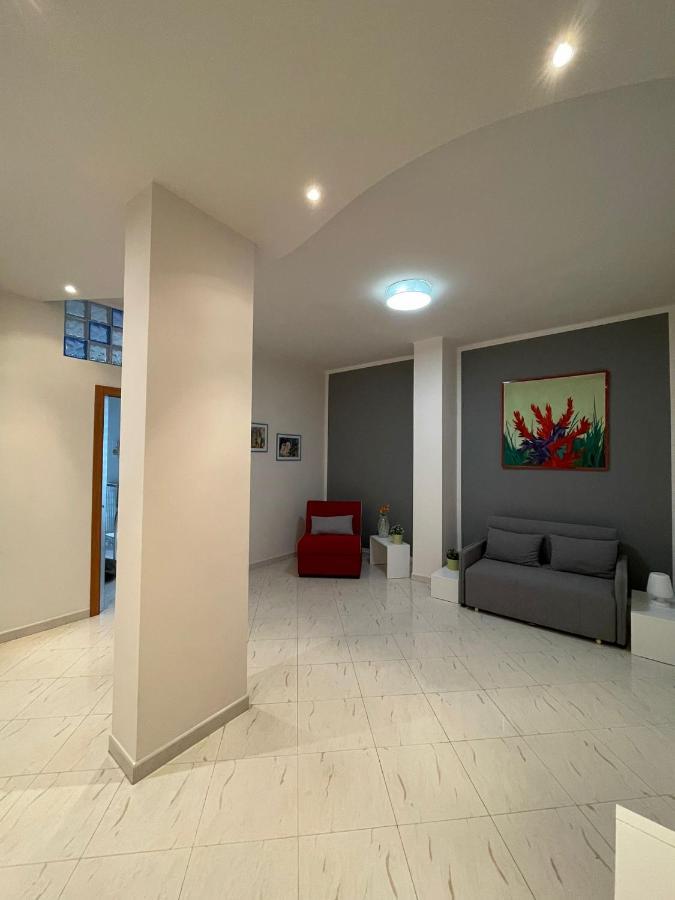 Comfort Apartment And Terrace Nel Cuore Di باري المظهر الخارجي الصورة